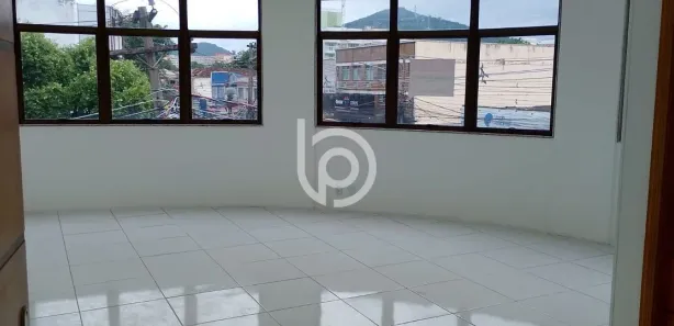 Ponto Comercial para alugar, 30m² no Taquara, Rio de Janeiro