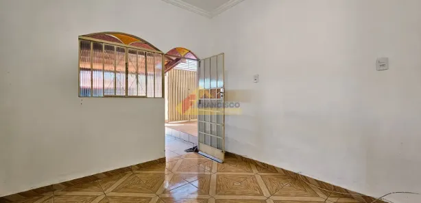 Casa com 3 Quartos para alugar, 80m² no Belvedere, Divinópolis