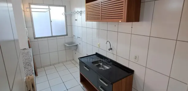 Apartamento com 2 Quartos para alugar, 38m² no Jardim Jóquei Club, Londrina
