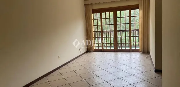 Apartamento com 2 Quartos para venda ou aluguel, 80m² no Nogueira, Petrópolis