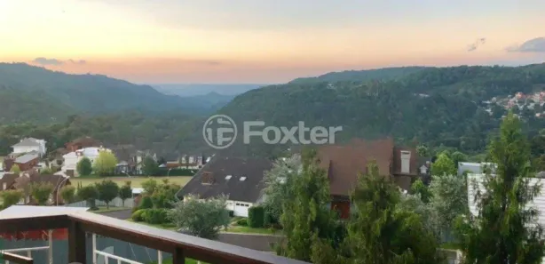 Casa de Condomínio com 4 Quartos à venda, 327m² no Centro, Gramado