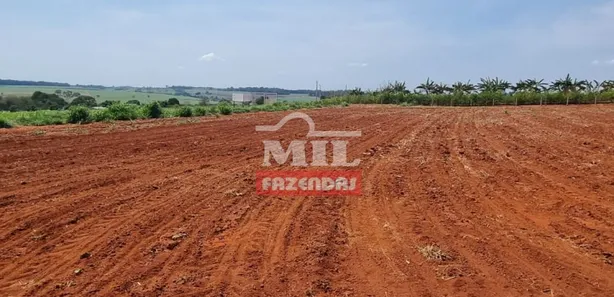 Fazenda/Sítio com 3 Quartos à venda, 500m² no Área Rural de Inhumas, Inhumas
