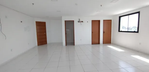 Sala Comercial para alugar, 45m² no Adrianópolis, Manaus