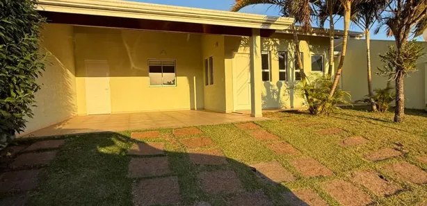 Casa de Condomínio com 3 Quartos para alugar, 150m² no Parque 9 de Julho, São Roque