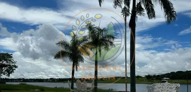 Fazenda/Sítio com 4 Quartos à venda, 30000m² no Centro, Formiga
