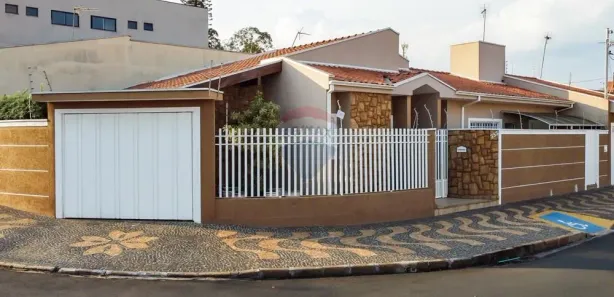 Casa com 4 Quartos à venda, 182m² no Jardim Abolição de Lourenço Dias, Araras