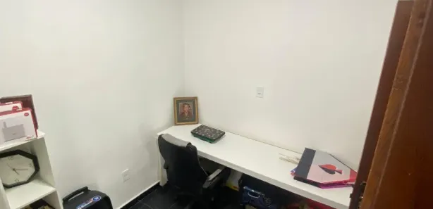 Casa com 3 Quartos à venda, 239m² no Aleixo, Manaus