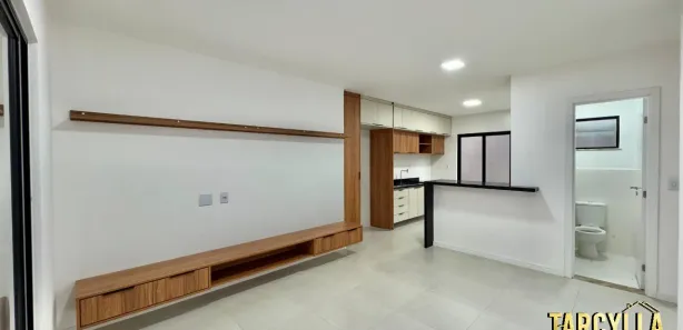 Apartamento com 2 Quartos para alugar, 90m² no Buraquinho, Lauro de Freitas