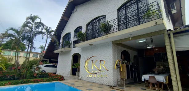 Casa com 4 Quartos à venda, 384m² no Adrianópolis, Manaus