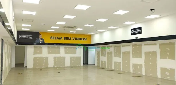 Ponto Comercial para alugar, 300m² no Vila Silva Ribeiro, Carapicuíba