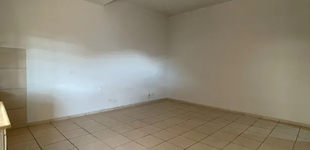 Kitnet com 1 Quarto para alugar, 32m² no Vila Esperança, Maringá
