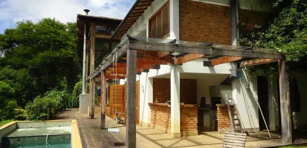 Casa de Condomínio com 4 Quartos para venda ou aluguel, 400m² no , Petrópolis