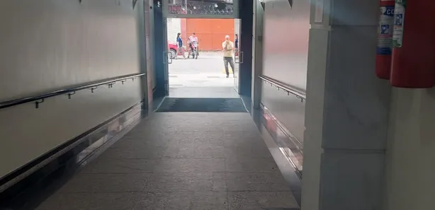 Sala Comercial à venda, 22m² no Centro, São Gonçalo
