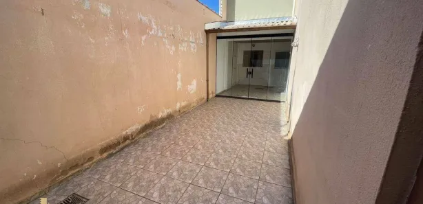 Casa com 1 Quarto à venda, 250m² no Santa Maria, Brasília
