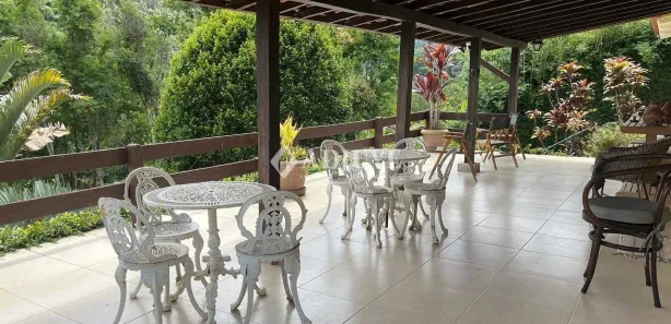 Casa de Condomínio com 4 Quartos para alugar, 306m² no Itaipava, Petrópolis