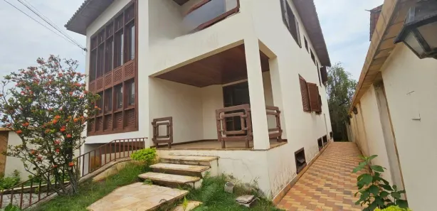 Casa com 8 Quartos para alugar, 640m² no Santa Tereza, Belo Horizonte