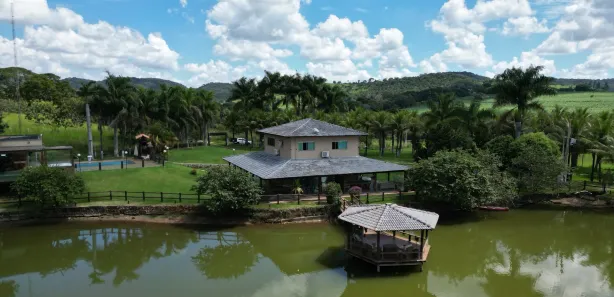 Fazenda/Sítio com 4 Quartos à venda, 1000m² no Área Rural de Inhumas, Inhumas