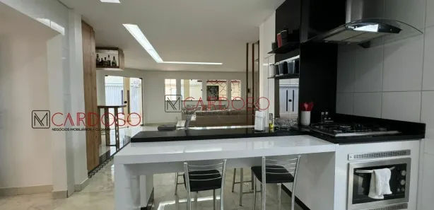 Sobrado com 3 Quartos à venda, 200m² no Setor Habitacional Arniqueira, Brasília