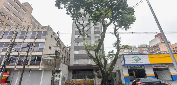 Apartamentos à venda na Rua Doutor Faivre - Centro, Curitiba - PR