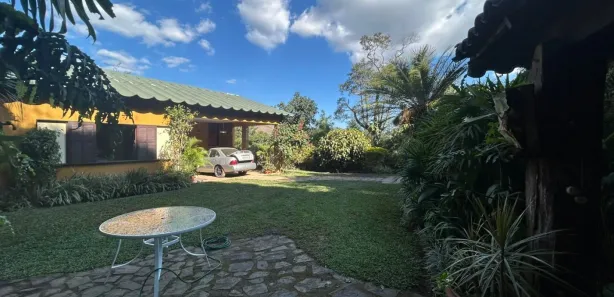 Casa com 4 Quartos para alugar, 300m² no Pedro do Rio, Petrópolis