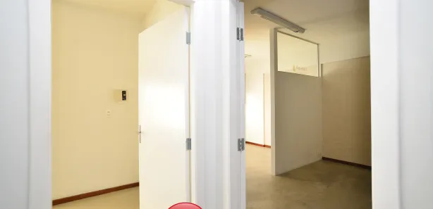 Sala Comercial para alugar, 76m² no Cidade Jardim, Belo Horizonte