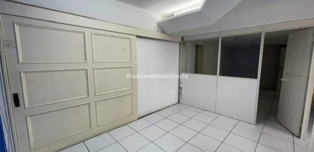 Sala Comercial para alugar, 198m² no Santo Antônio, Recife