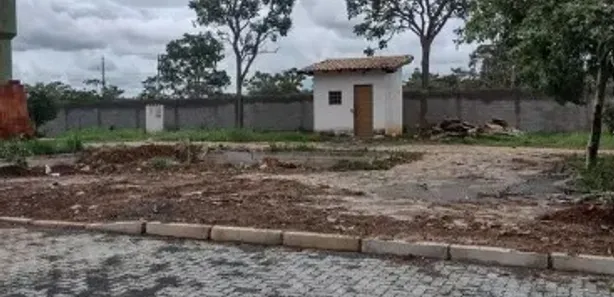 Lote/Terreno à venda, 300m² no Setor Habitacional Jardim Botânico, Brasília