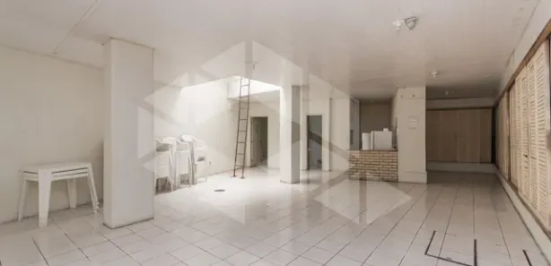 Kitnet com 1 Quarto para alugar, 32m² no Floresta, Porto Alegre