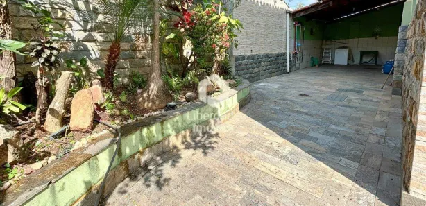 Casa com 4 Quartos à venda, 300m² no Caiçara-Adelaide, Belo Horizonte