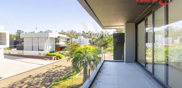 Sobrado com 4 Quartos à venda, 320m² no Distrito Industrial, Cachoeirinha