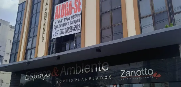 Prédio Residencial para alugar, 980m² no Chapada, Manaus