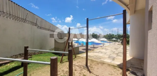 Apartamento com 2 Quartos para alugar, 56m² no Candelária, Natal