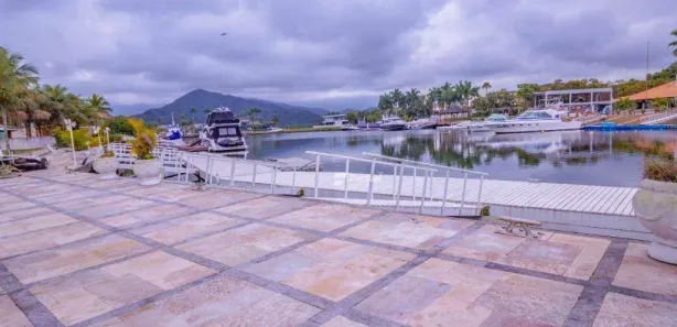 Casa de Condomínio com 5 Quartos à venda, 751m² no Balneario Praia do Perequê, Guarujá