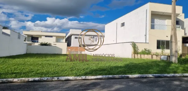Lote/Terreno à venda, 300m² no Castelo, Tremembé