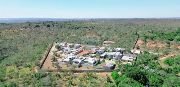 Casa com 3 Quartos para alugar, 402m² no Setor Habitacional Jardim Botânico, Brasília