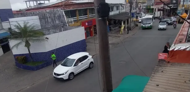 Ponto Comercial com 8 Quartos à venda, 300m² no Itinga, Lauro de Freitas