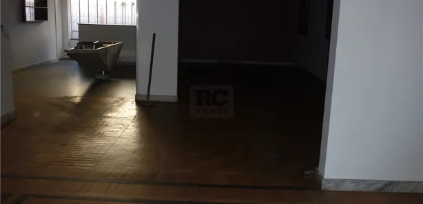 Casa com 3 Quartos para alugar, 200m² no Serra, Belo Horizonte