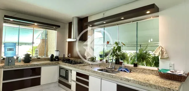 Casa de Condomínio com 4 Quartos para alugar, 242m² no Loteamento Portal do Sol II, Goiânia