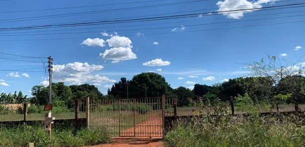Fazenda/Sítio com 3 Quartos à venda, 5000m² no Chácara Lourdes Meireles, Valparaíso de Goiás