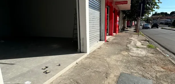 Ponto Comercial para alugar, 100m² no Angola, Betim