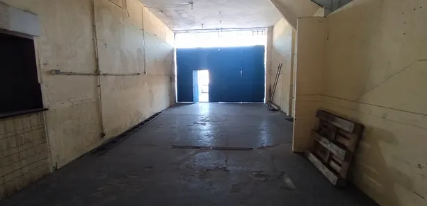 Galpão/Depósito/Armazém para alugar, 1000m² no Marechal Hermes, Rio de Janeiro