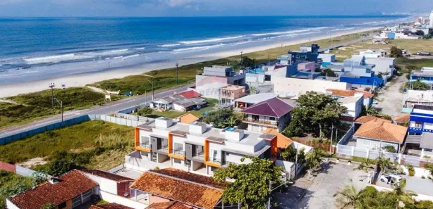 Sobrado com 3 Quartos à venda, 130m² no Balneário Albatroz, Matinhos