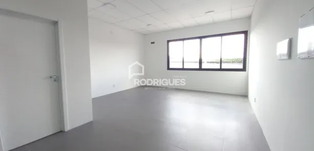 Sala Comercial para alugar, 29m² no Centro, Portão