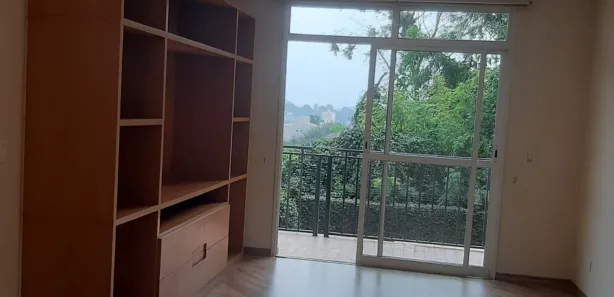 Apartamento com 2 Quartos para alugar, 90m² no Jardim Meny, São Roque