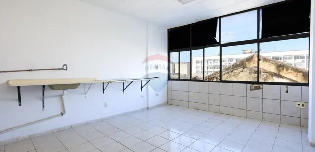 Sala Comercial à venda, 39m² no Santo Antônio, Recife