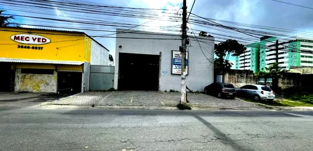 Galpão/Depósito/Armazém à venda, 300m² no Recreio Ipitanga, Lauro de Freitas