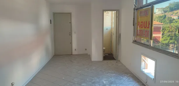 Sala Comercial para alugar, 14m² no Zé Garoto, São Gonçalo