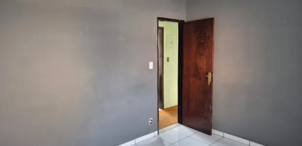 Casa com 5 Quartos para alugar, 350m² no Centro, Nova Iguaçu
