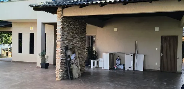 Casa de Condomínio com 4 Quartos para alugar, 600m² no Setor Habitacional Arniqueira, Brasília