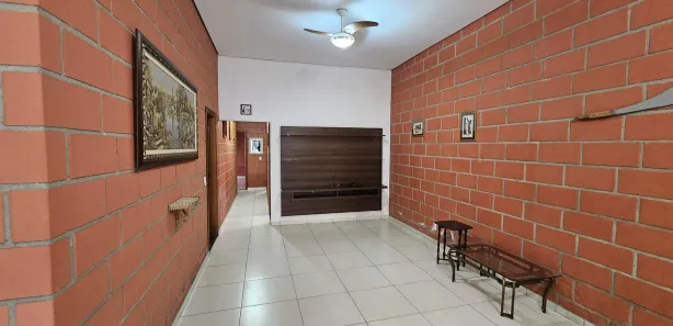 Casa de Condomínio com 2 Quartos para venda ou aluguel, 250m² no , Piracaia